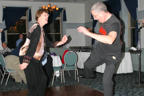 Joanne Lawson (left) and Jamie King (right) kick up their heels!